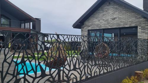 Декоративное ограждение Декоративное ограждение